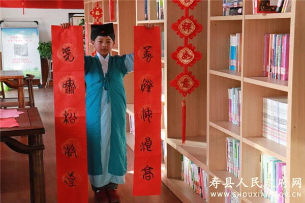 1612233128995755.jpg rB40tmAXqMWAbbKyAAEBwRK3Vu0906.jpg