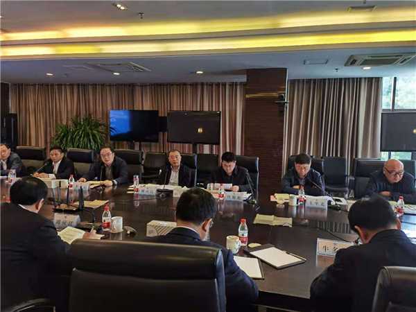 淮南礦區煤礦安全監管監察聯(lián)席會(huì )議暨煤礦安全季度通報和煤礦重大風(fēng)險會(huì )商會(huì )議召開(kāi)