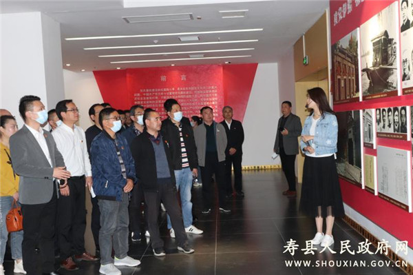 淮南壽縣人社局開(kāi)展“學(xué)黨史、祭英烈”暨新一輪深化“三個(gè)以案”警示教育活動(dòng)