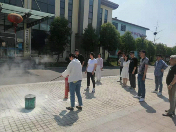 淮南市福利院開(kāi)展應急消防演練暨安全生產(chǎn)大檢查活動(dòng)