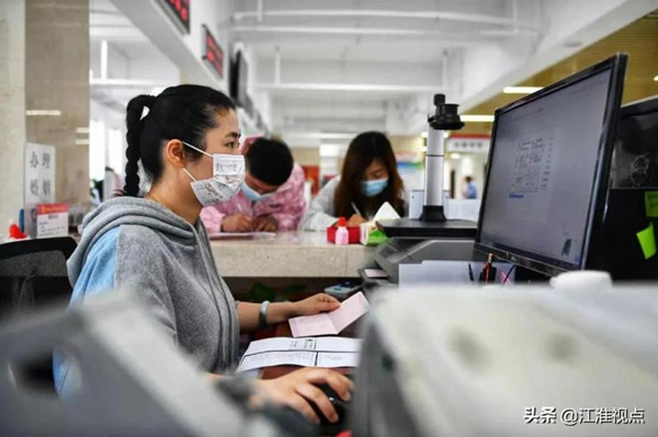 淮南謝家集區：政務(wù)窗口溫馨服務(wù) 增添愛(ài)情幸福感