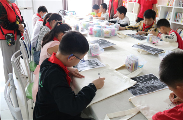 淮南九二小開(kāi)展迎六一“童心向黨，愛(ài)我中華”關(guān)愛(ài)留守兒童主題活動(dòng)