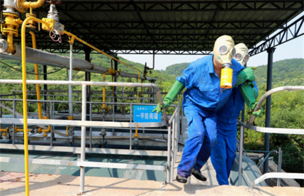 淮南市經(jīng)信局指導舜泰化工組織開(kāi)展行業(yè)應急演練