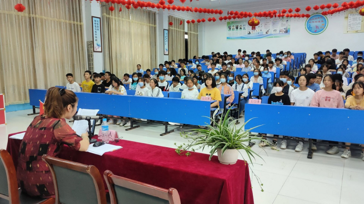 “揚青年之聲 頌百年華誕”青少年黨史學(xué)習教育宣講走進(jìn)淮南曹庵