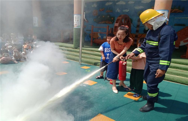 生命至上，安全第一 ——淮南謝區幼兒園開(kāi)展應急逃生疏散演練活動(dòng)