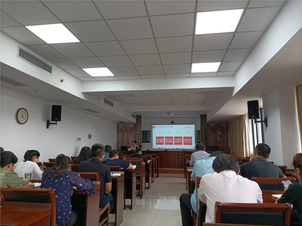 淮南市市場(chǎng)監督管理局機關(guān)第一黨支部組織學(xué)習習近平總書(shū)記在慶祝中國共產(chǎn)黨成立100周年大會(huì )上的重要講話(huà)