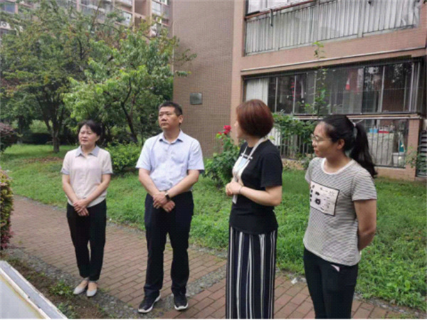 淮南市城鄉建設局積極與淮南洞山街道陽(yáng)光社區開(kāi)展結對幫扶活動(dòng)