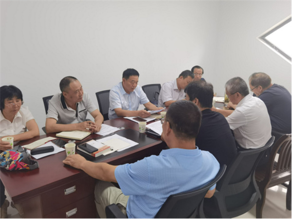 淮南市林業(yè)局黨組書(shū)記魯金杰列席黨支部聯(lián)系點(diǎn)組織生活會(huì )