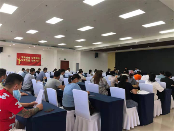 淮南市高新區分局召開(kāi)創(chuàng  )建省級衛生城市培訓會(huì )