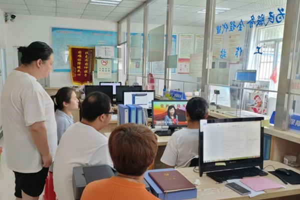 淮南市謝家集區立新街道長(cháng)淮社區：“三抓并進(jìn)”提升黨支部建設水平