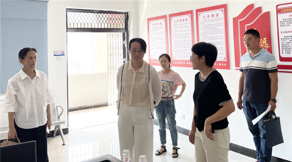 淮南市大通區副區長(cháng)魏穎穎調研基層退役軍人服務(wù)站標準化建設