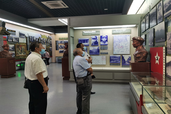 淮南市毛集實(shí)驗區：區工委老干部局開(kāi)展“紅色印記”愛(ài)國主義主題教育活動(dòng)