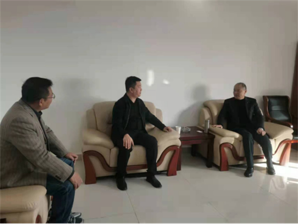 淮南市局黨組書(shū)記、局長(cháng)王雁秋接待新加坡客商