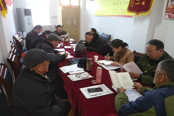 淮南市鳳臺縣：縣新四軍研究會(huì )學(xué)習貫徹黨的十九屆六中全會(huì )和全國老干部工作“雙先”表彰大會(huì )精神