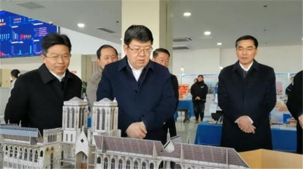 淮南市市委書(shū)記任澤鋒赴淮南聯(lián)合大學(xué)調研指導工作