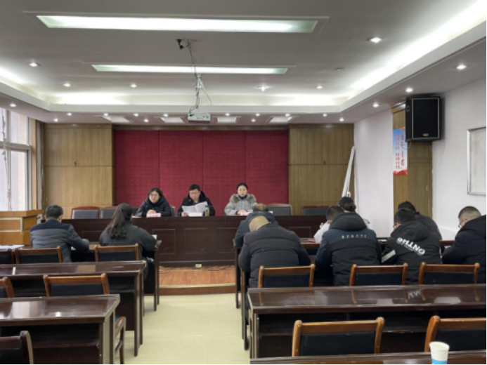 淮南大通區洛河鎮召開(kāi)田長(cháng)制工作推進(jìn)會(huì )暨征地拆遷政策業(yè)務(wù)學(xué)習培訓會(huì )