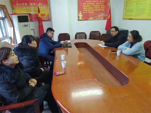 淮南市田區龍湖市場(chǎng)監管所成功調解消費糾紛獲點(diǎn)贊