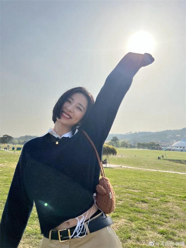 淮南籍演員周雨彤為家鄉捐贈物資