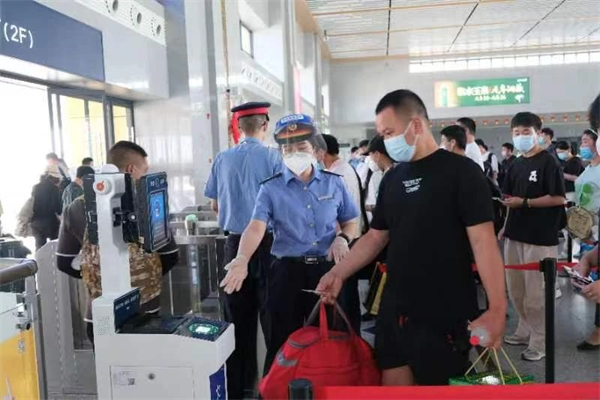 計劃增開(kāi)27列！淮南鐵路“五一”小長(cháng)假運輸方案出臺