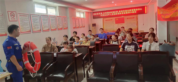 淮南田家庵區急救知識與防溺水知識宣講進(jìn)社區青年志愿者活動(dòng)