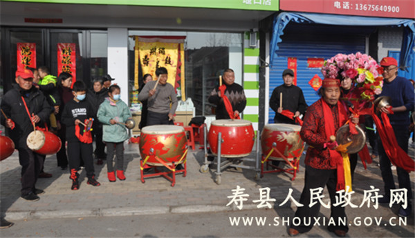 淮南：堰口鎮鑼鼓喧天過(guò)新年