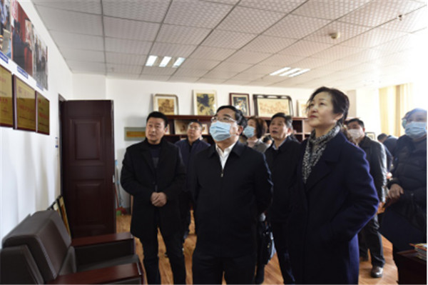 淮南市政協(xié)主席蔡宜驊帶隊到市職業(yè)教育中心調研