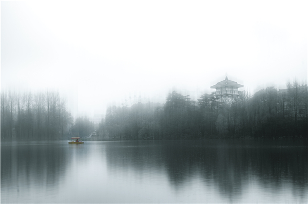 圖說(shuō)淮南——水天一色，水墨龍湖